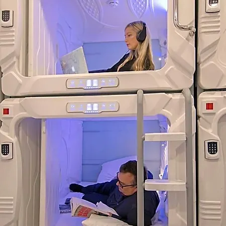Capsule Reval