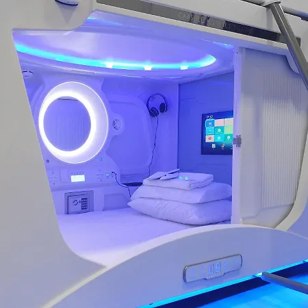 Hostel Capsule *