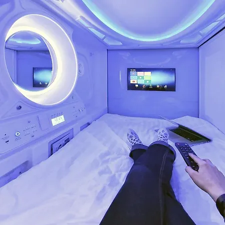 Capsule Hostal