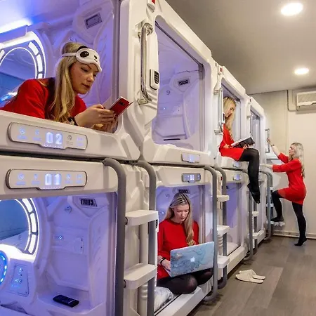 Capsule Хостел *