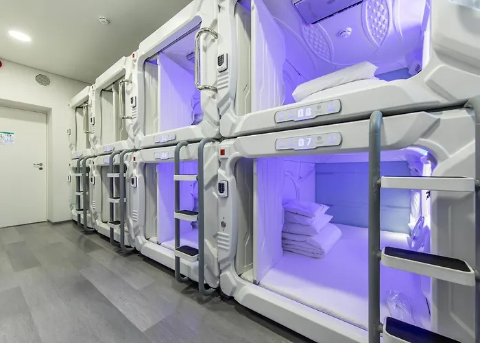 Hostel Capsule *